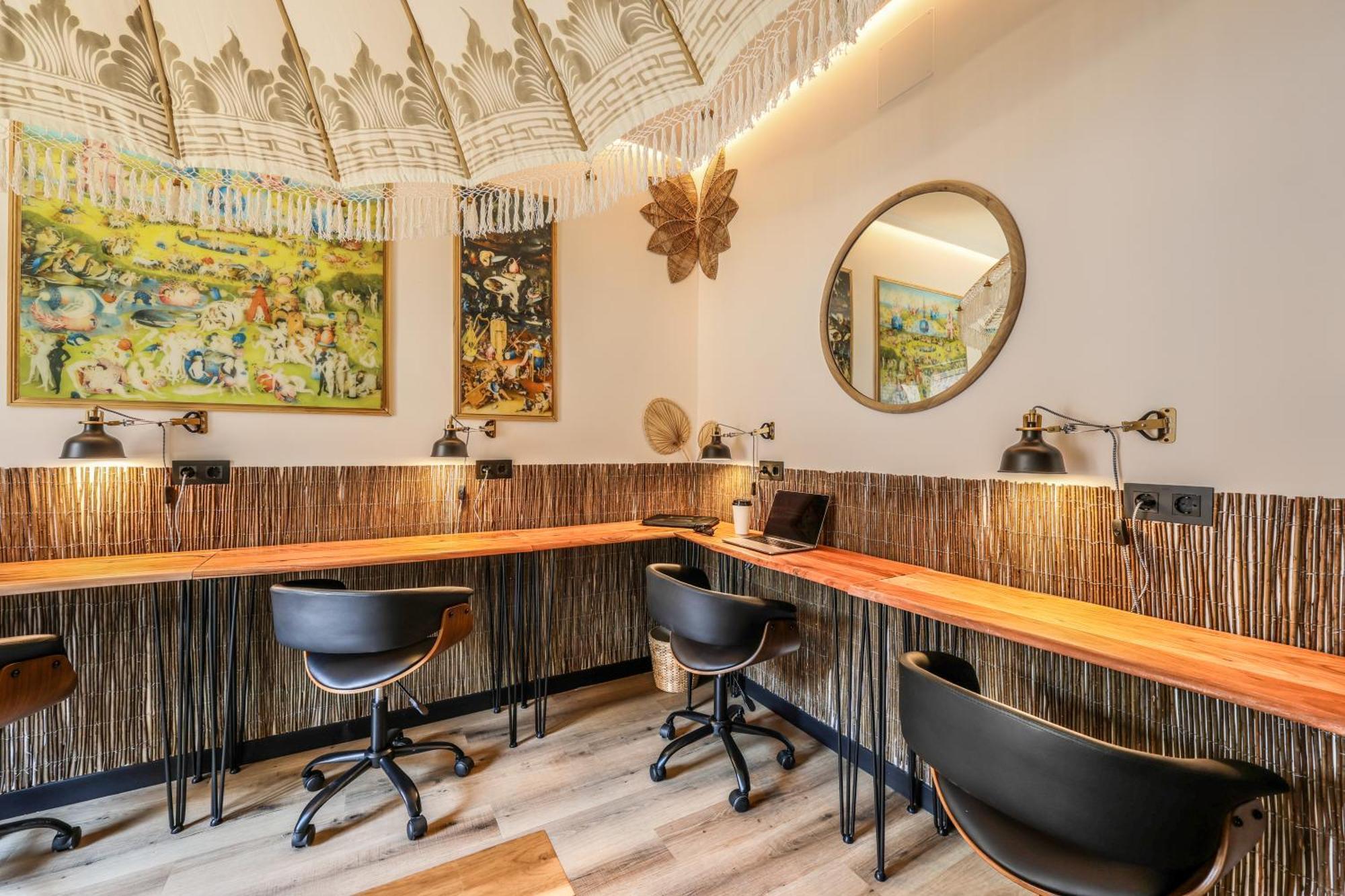 Eliseo - Livingcoworking - Malasana Мадрид Екстериор снимка
