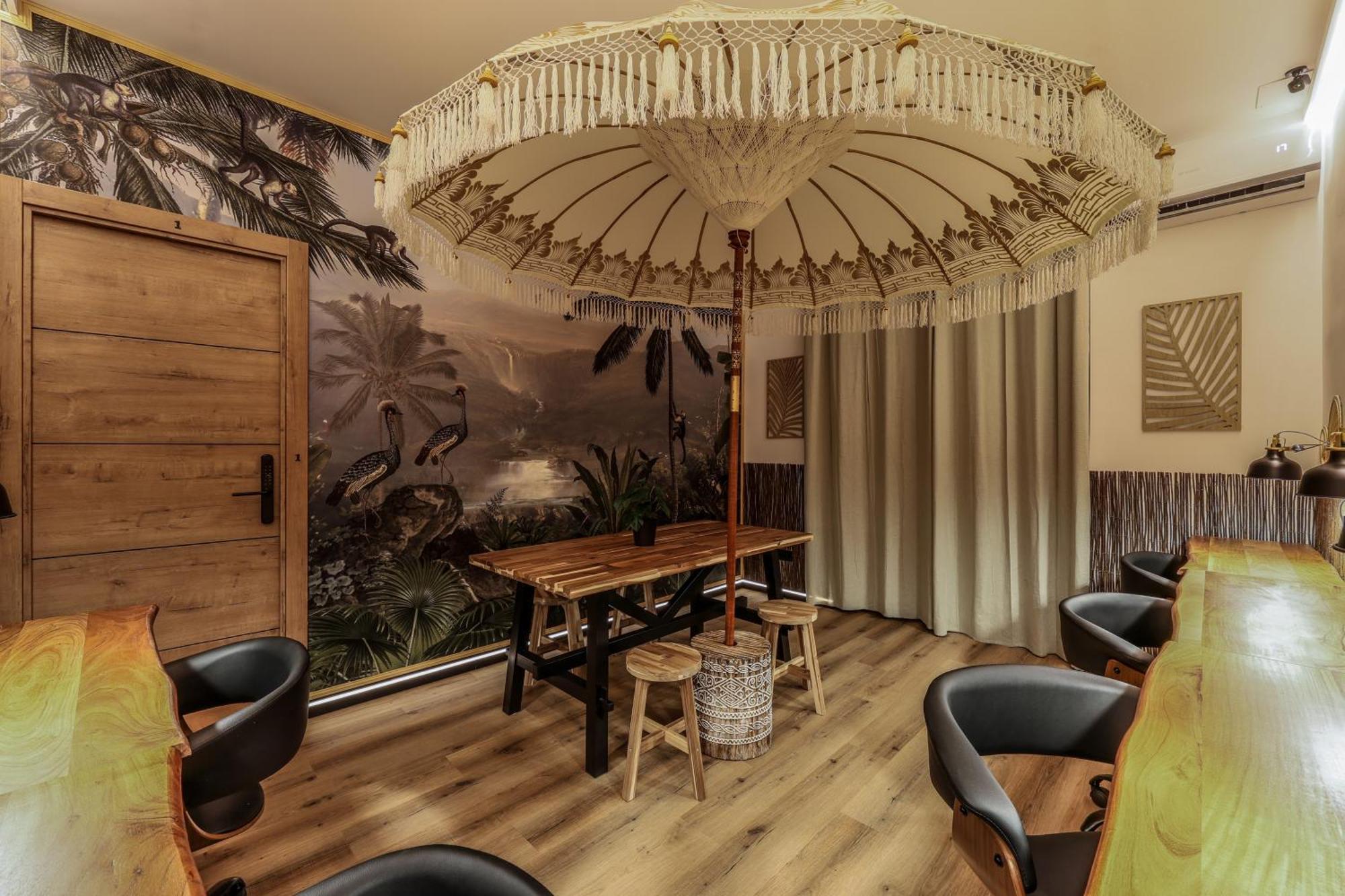 Eliseo - Livingcoworking - Malasana Мадрид Екстериор снимка