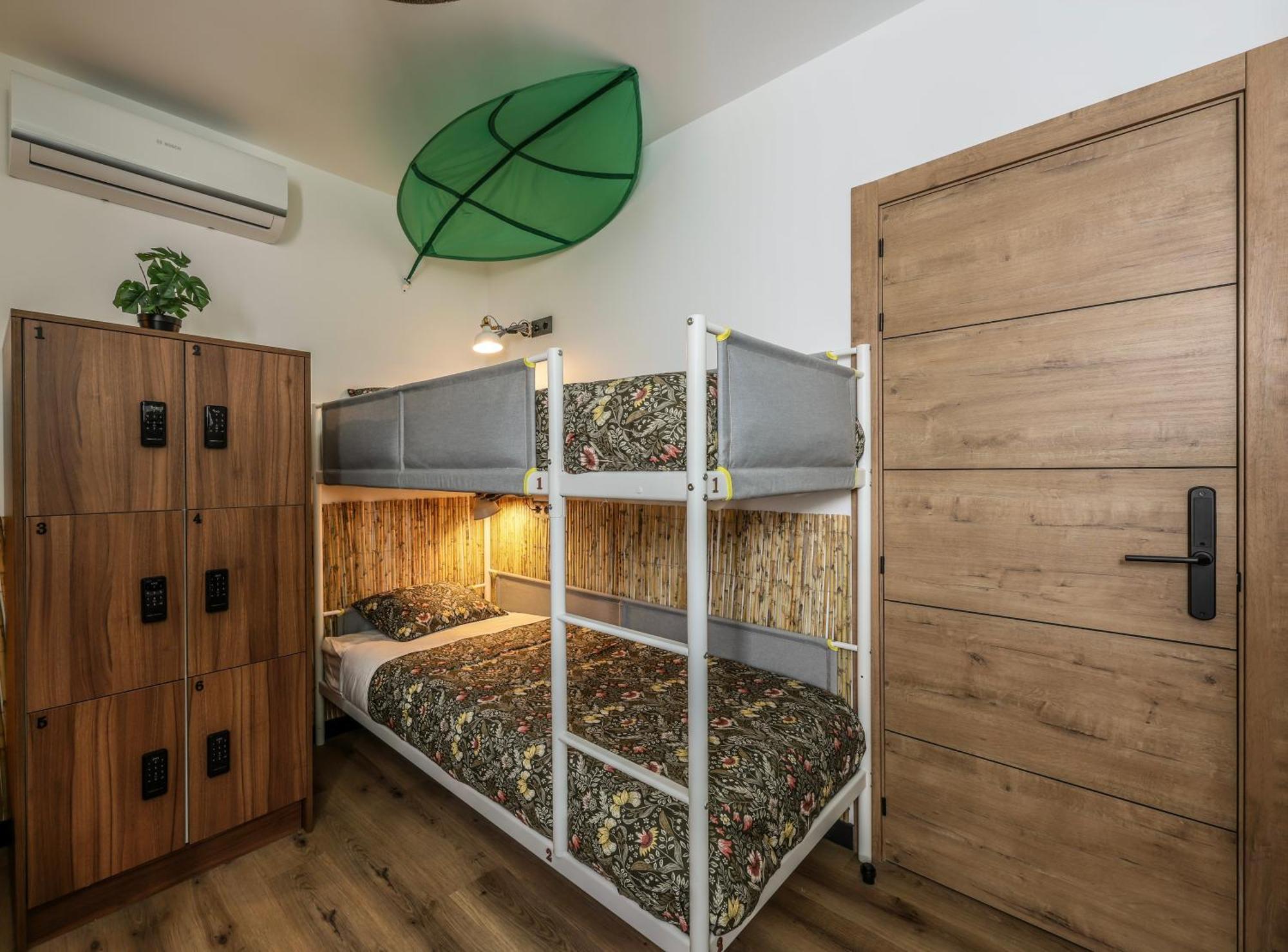 Eliseo - Livingcoworking - Malasana Мадрид Екстериор снимка